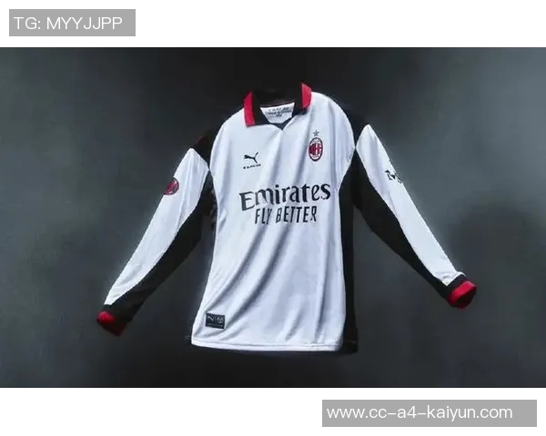 范博梅尔回忆米兰首秀15周年感慨为红黑球衣而自豪